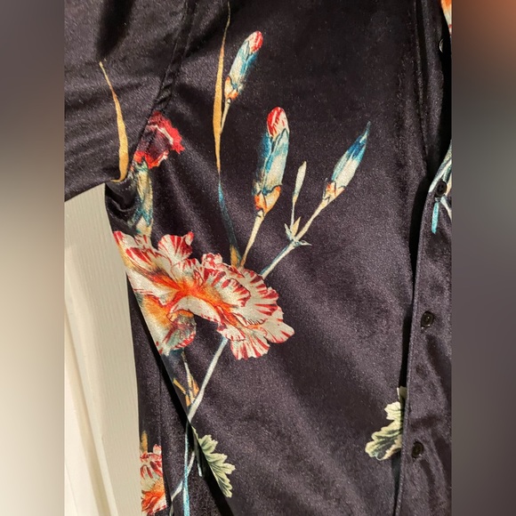 Asos Floral Velvet Suede Feel Size Small Longsleeve Buttondown Shirt - Picture 2 of 3